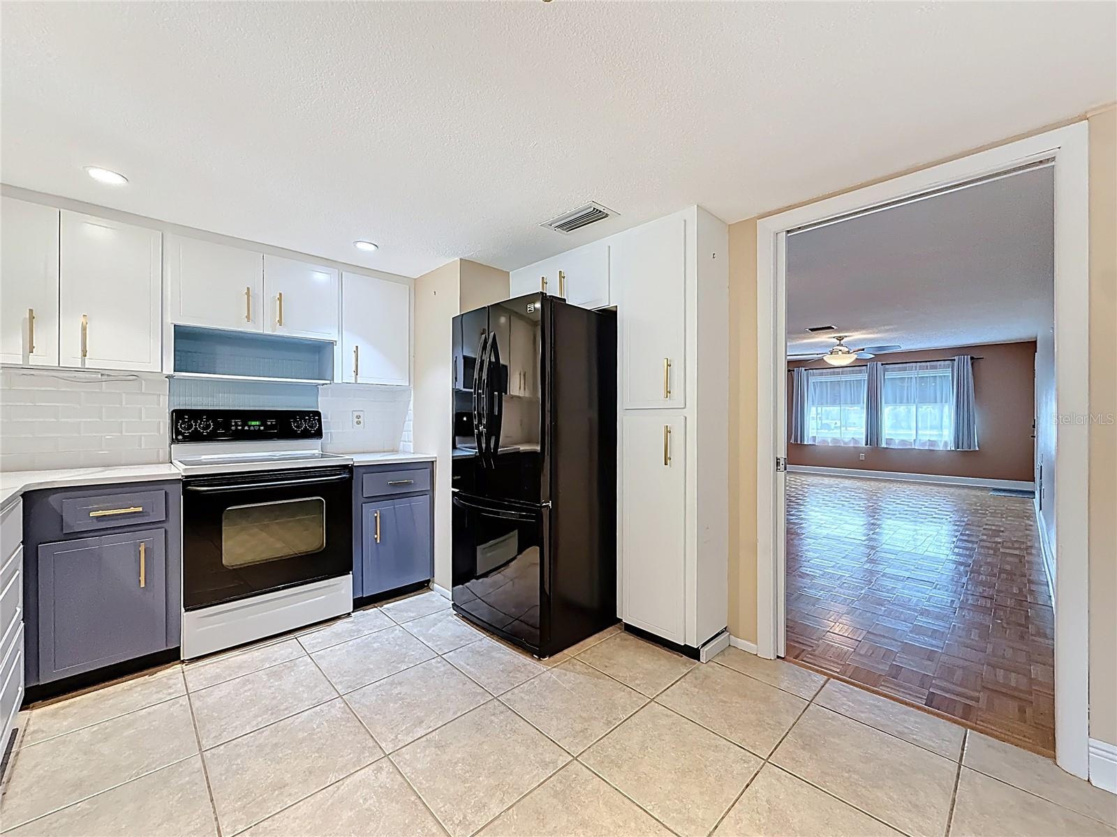 403 MINDY DR, LARGO, FL, 33771