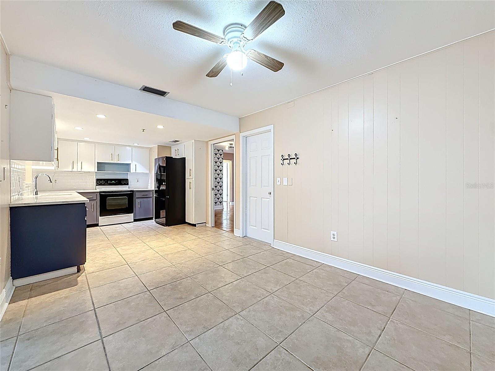 403 MINDY DR, LARGO, FL, 33771