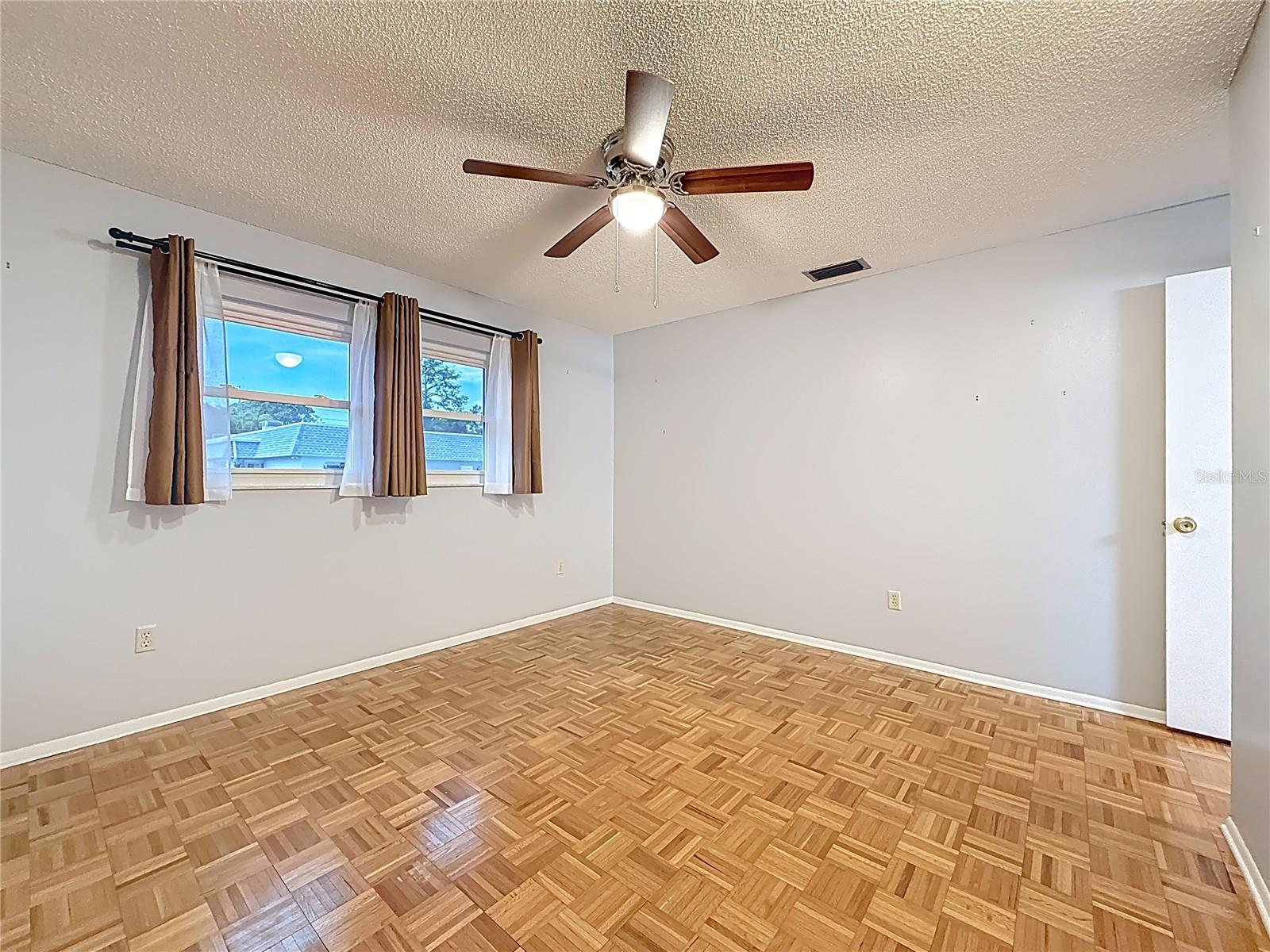 403 MINDY DR, LARGO, FL, 33771