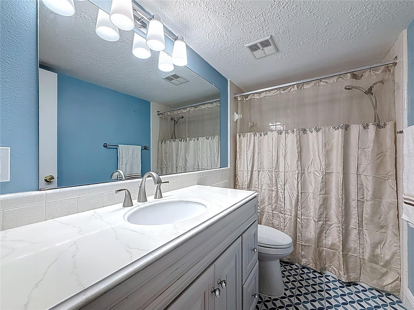 403 MINDY DR, LARGO, FL, 33771