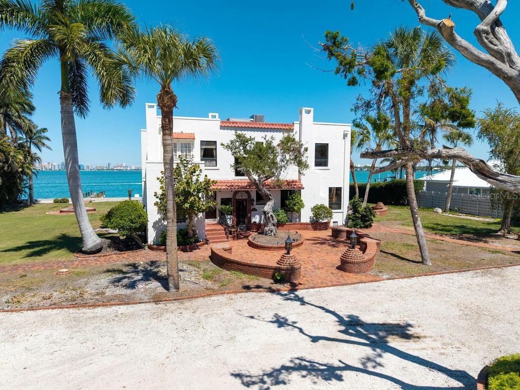 679 NORSOTA WAY, SARASOTA, FL, 34242