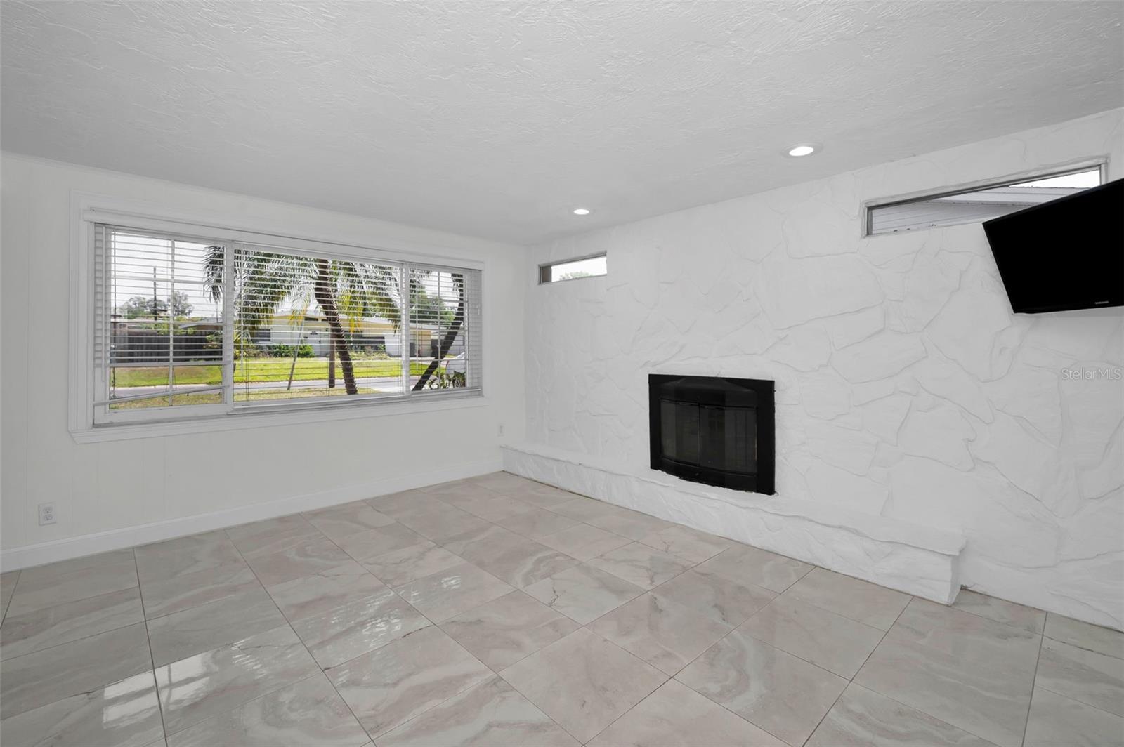 2946 53RD ST N, ST PETERSBURG, FL, 33710