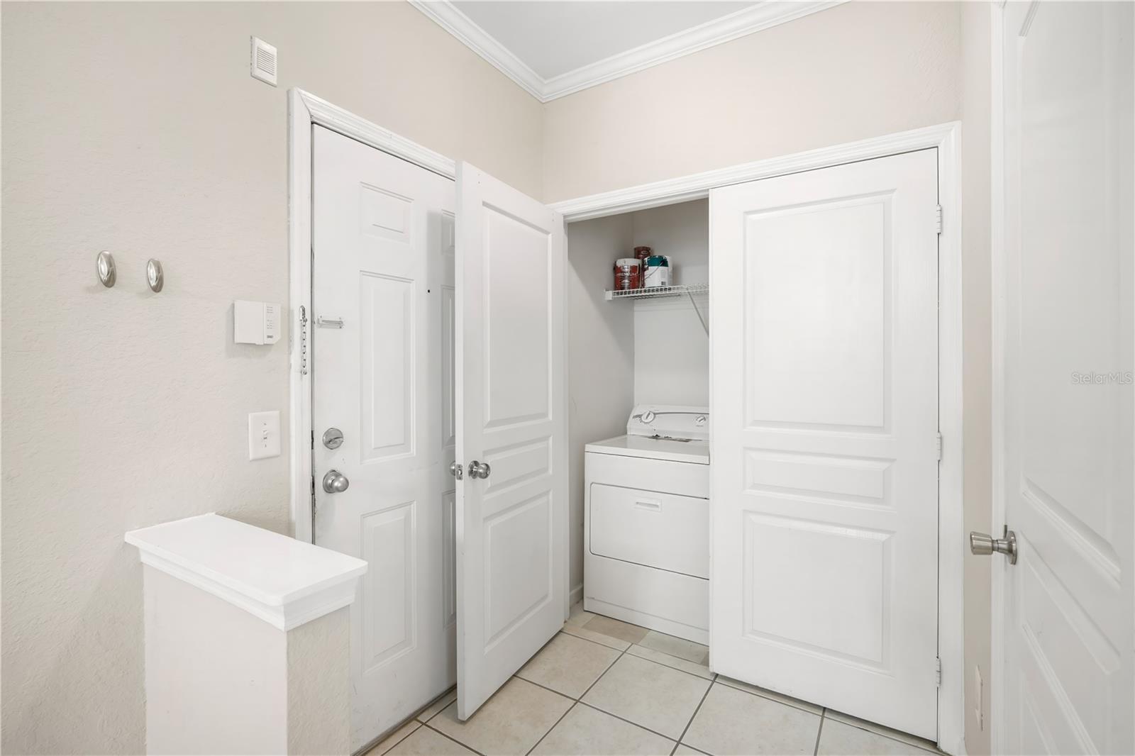 9301 CRESCENT LOOP CIR #206, TAMPA, FL, 33619