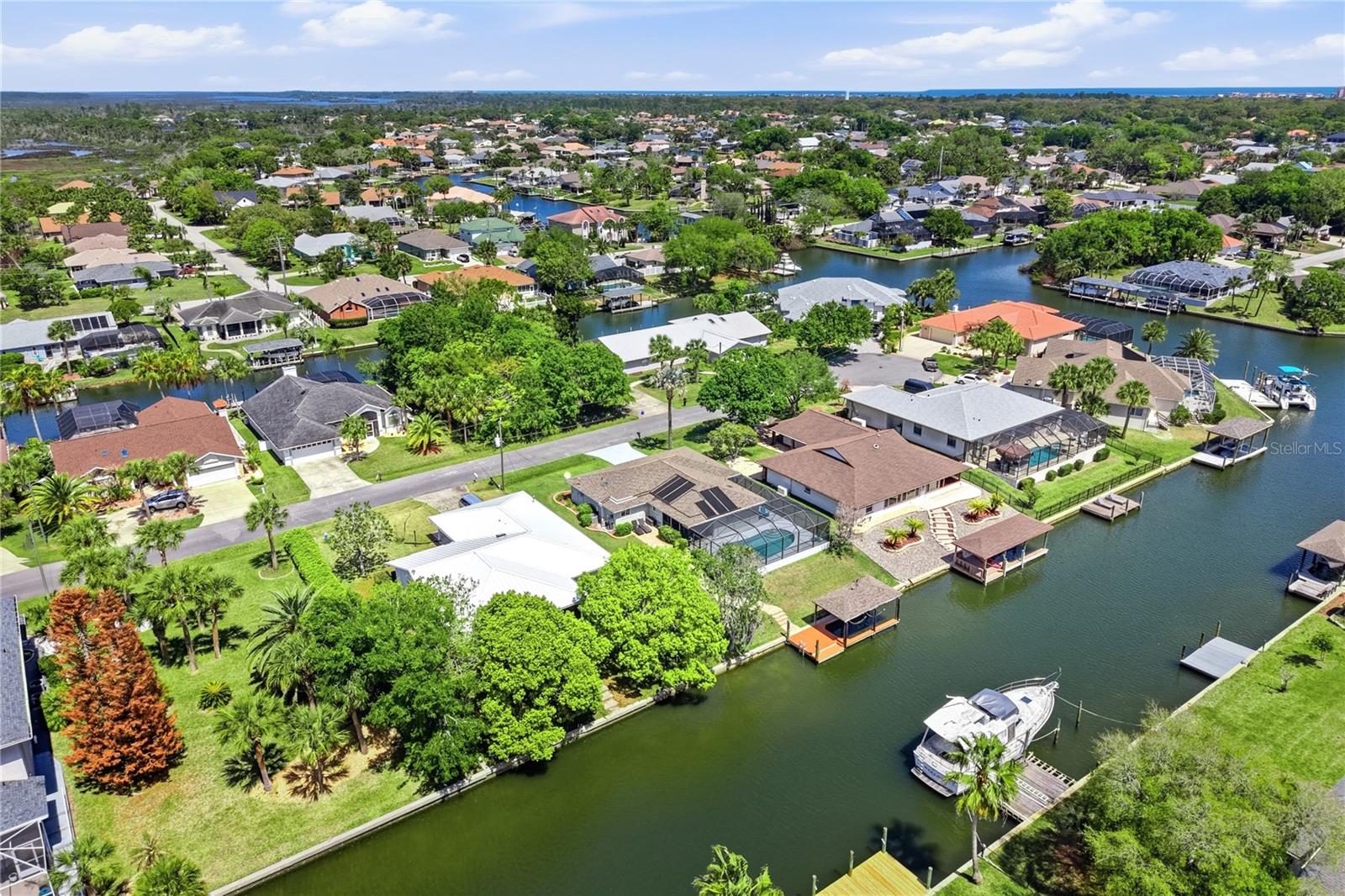 16 CEDARDALE CT, PALM COAST, FL, 32137