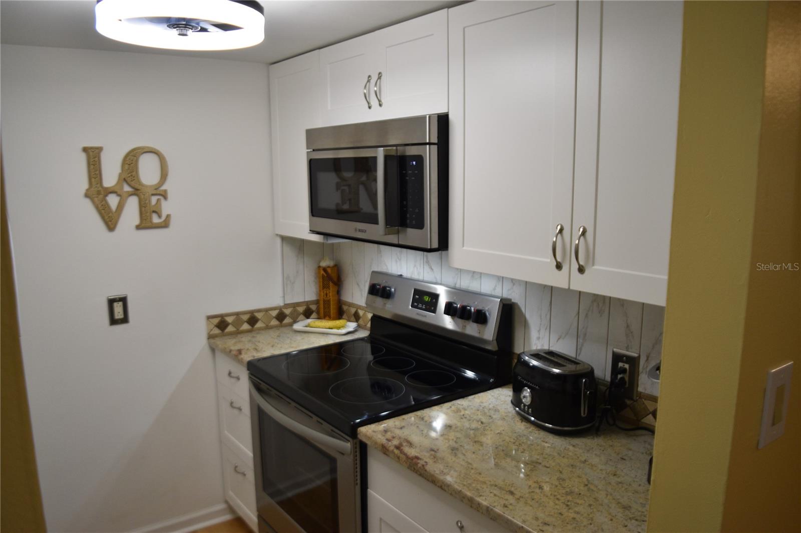 4746 AZALEA DR #208C, NEW PORT RICHEY, FL, 34652