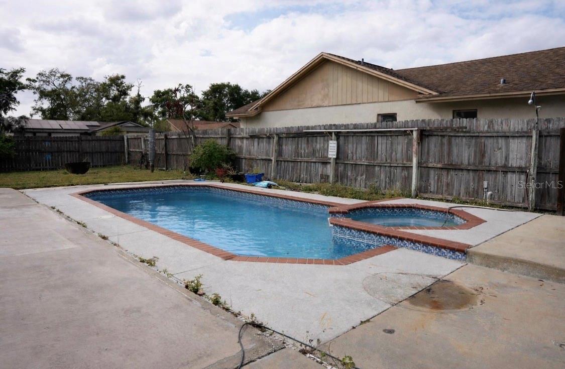 12422 CARDIFF DR, TAMPA, FL, 33625