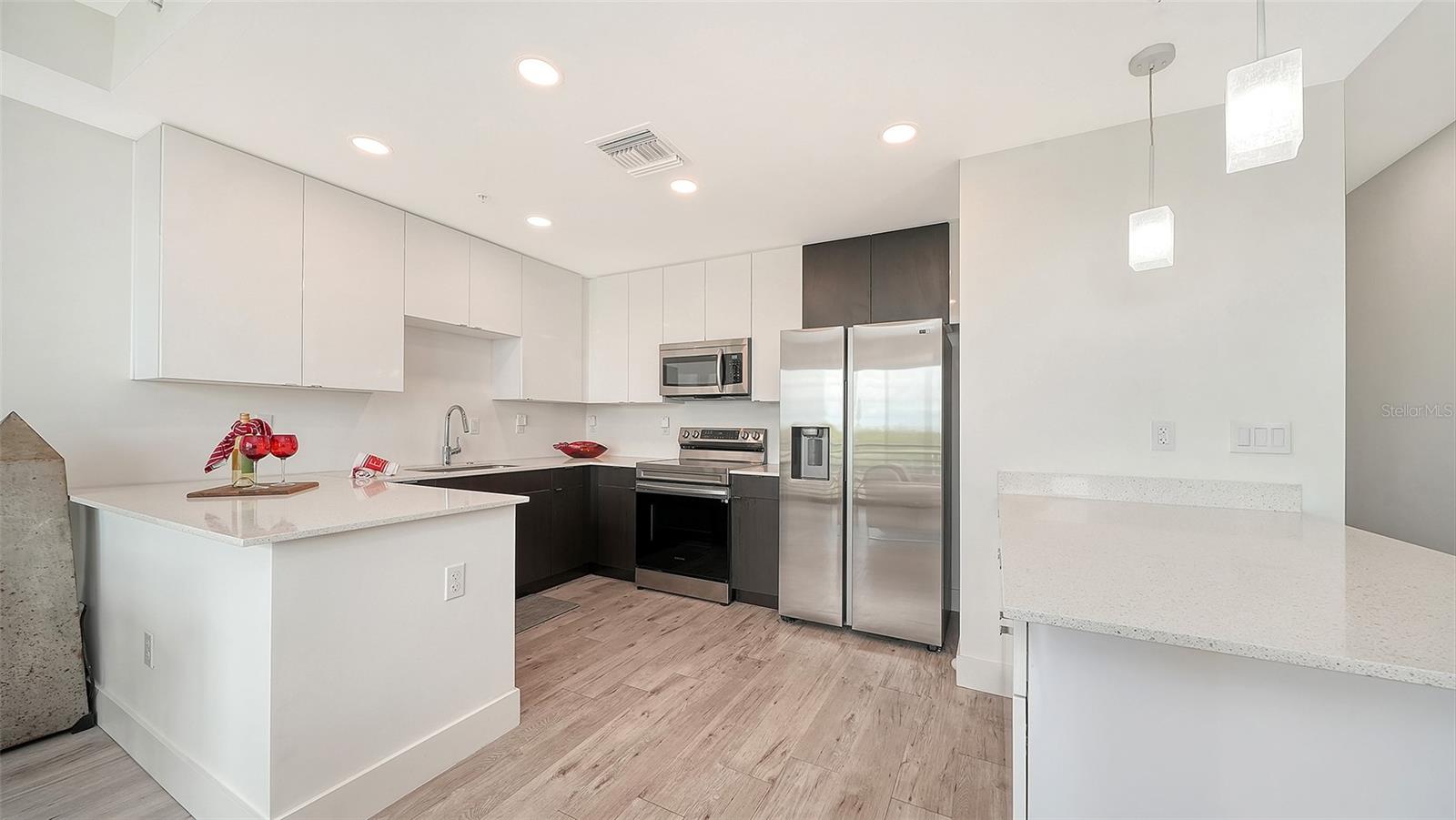 1709 N TAMIAMI TRL #522, SARASOTA, FL, 34234