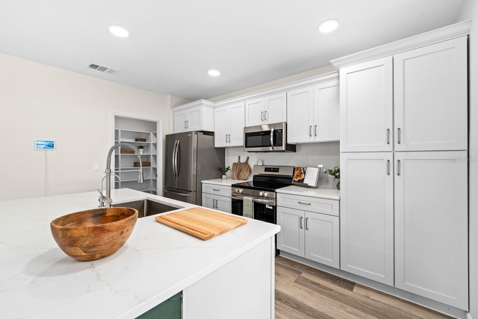 9714 OAK RANCH CRESCENT CT, THONOTOSASSA, FL, 33592