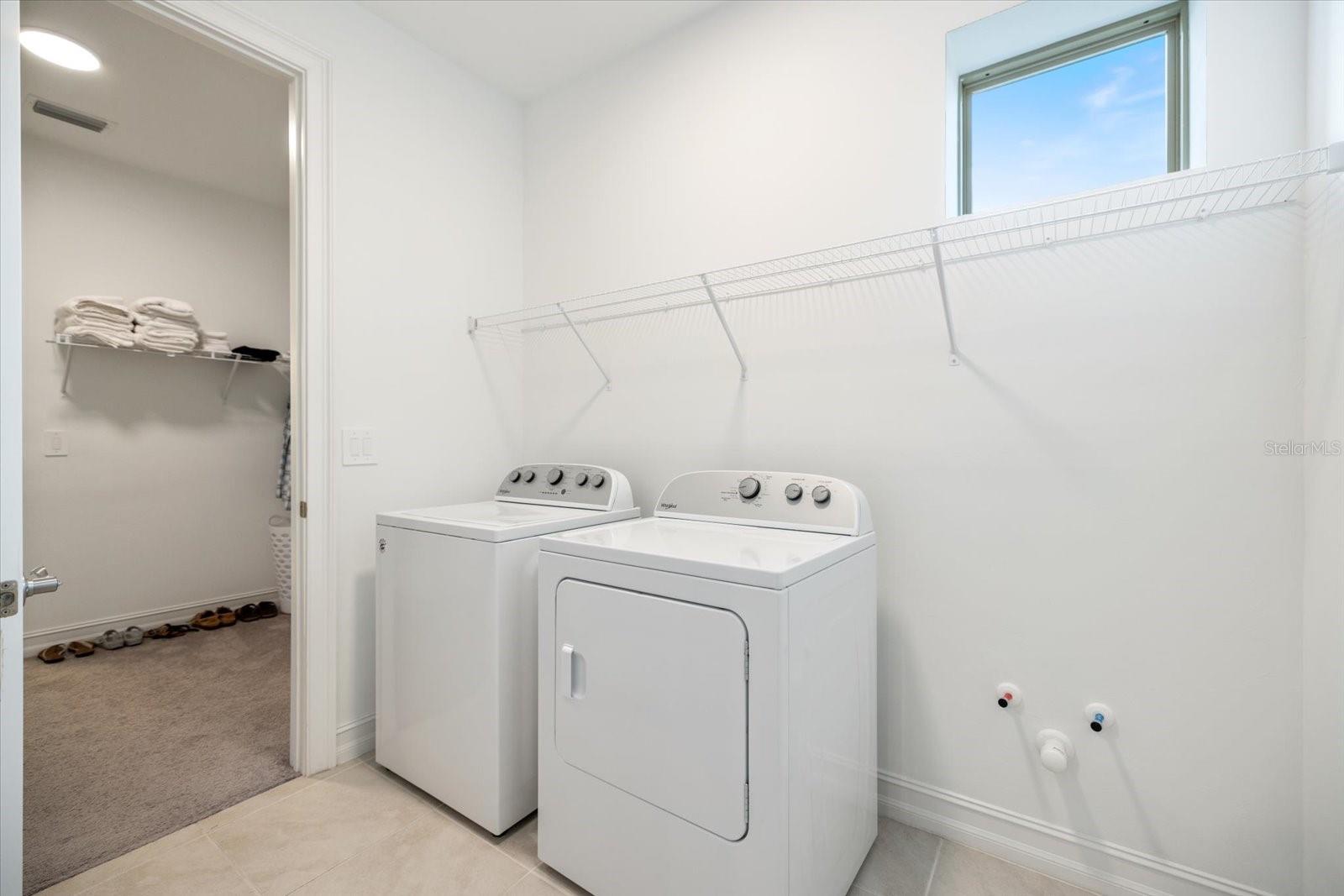 520 MARAVIYA BLVD, NOKOMIS, FL, 34275