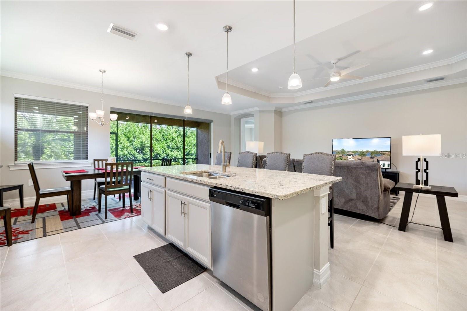 520 MARAVIYA BLVD, NOKOMIS, FL, 34275