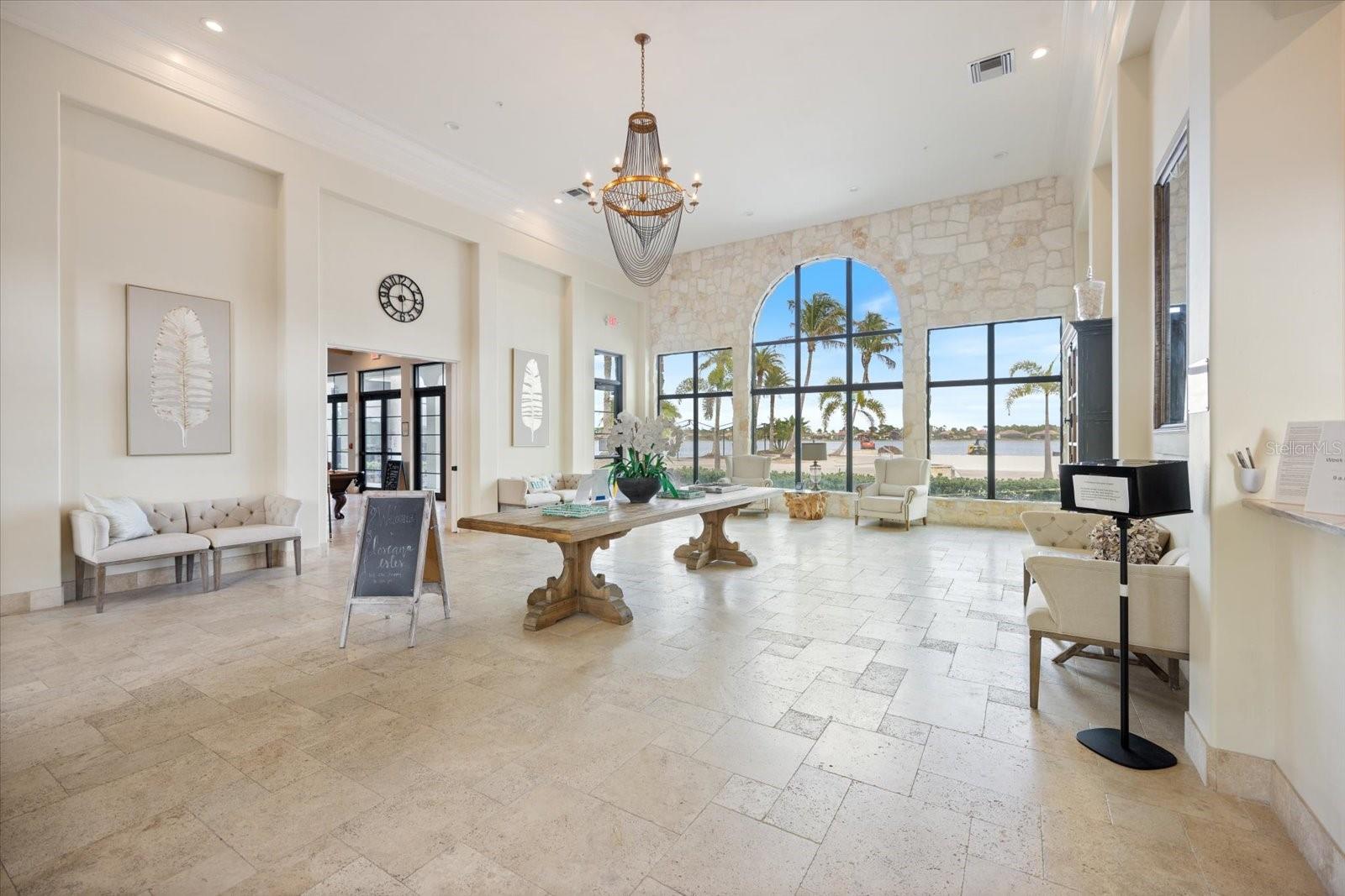 520 MARAVIYA BLVD, NOKOMIS, FL, 34275