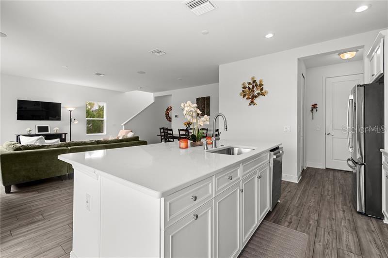 9924 CRYSTAL ISLE CIR, SARASOTA, FL, 34241