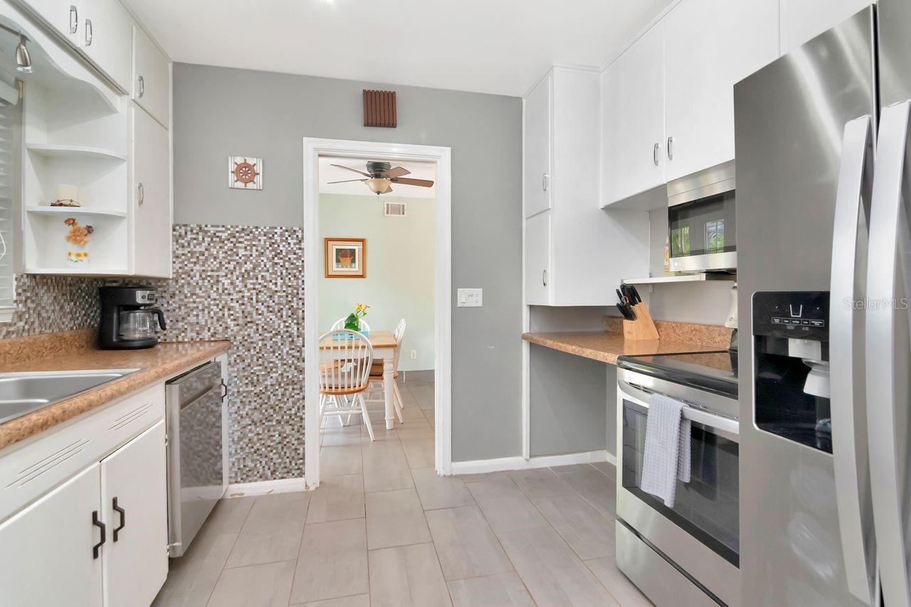 305 BAKER AVE, CLEARWATER, FL, 33755