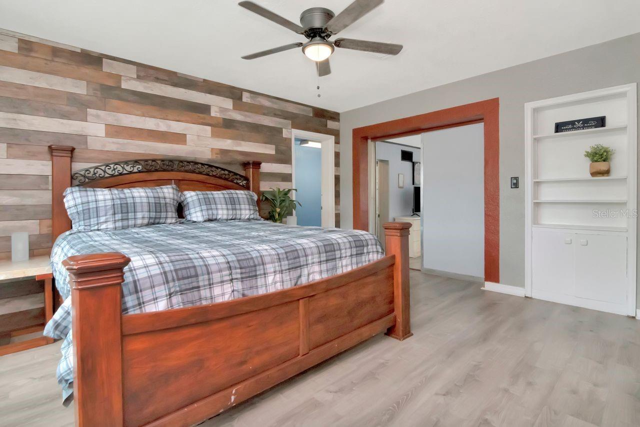 305 BAKER AVE, CLEARWATER, FL, 33755
