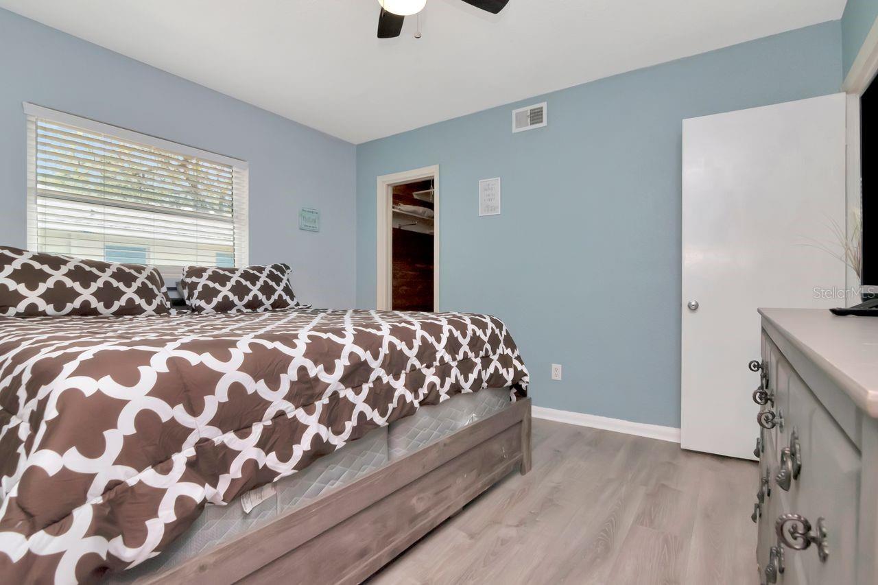 305 BAKER AVE, CLEARWATER, FL, 33755