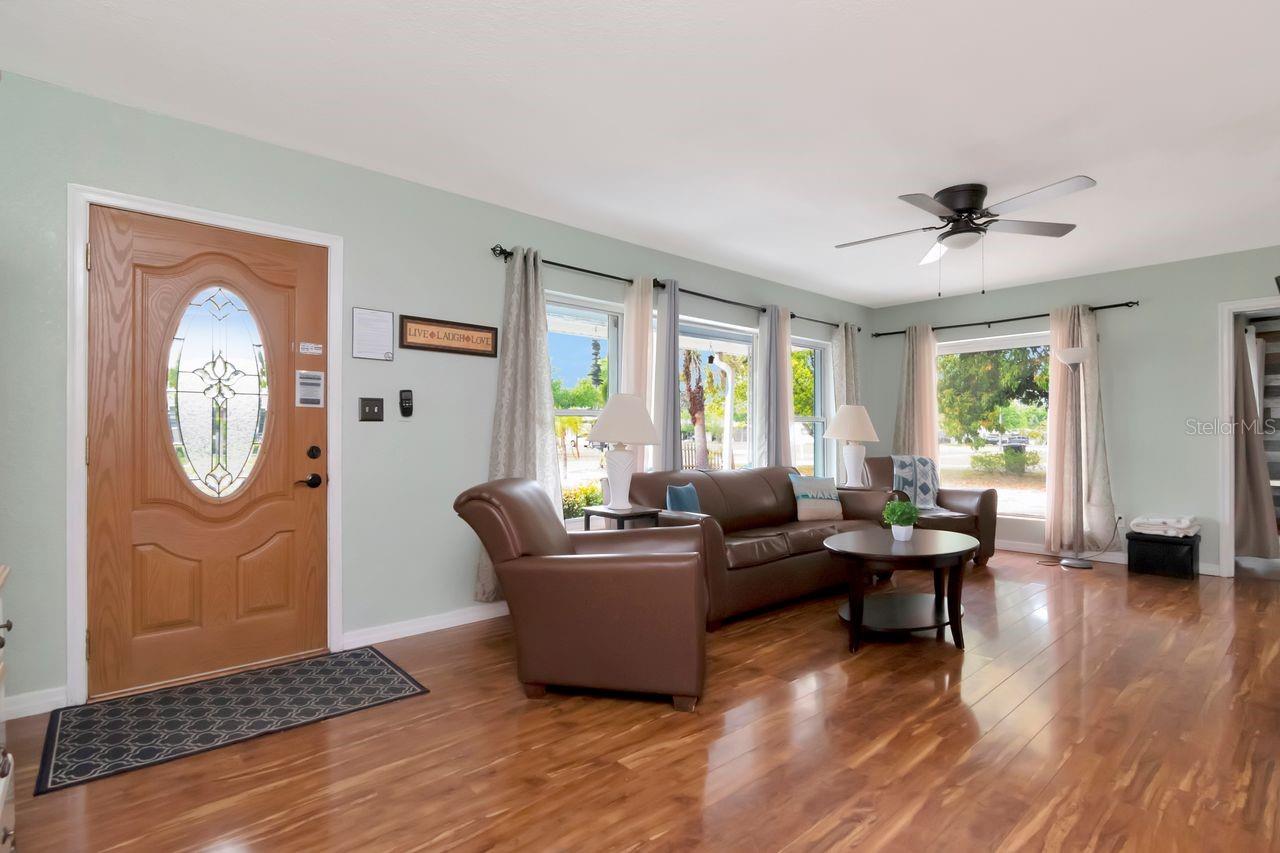 305 BAKER AVE, CLEARWATER, FL, 33755