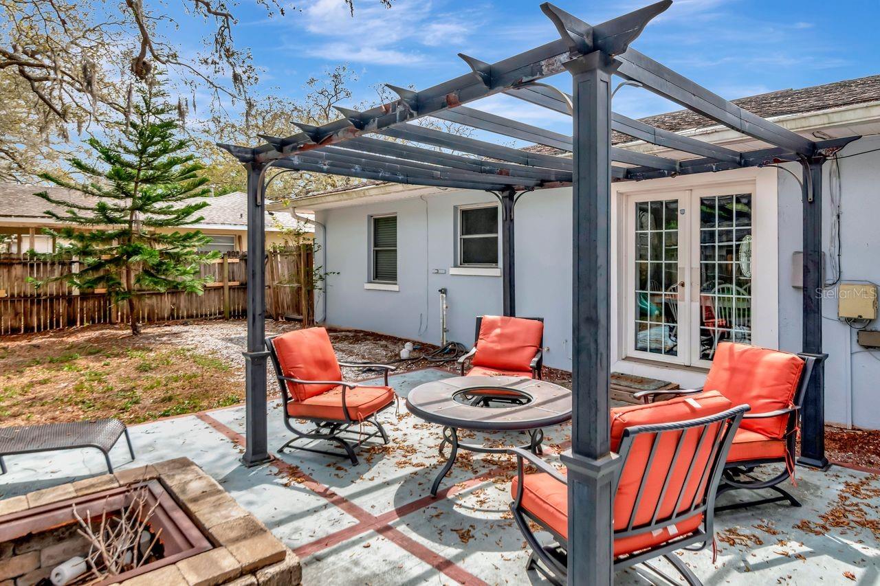 305 BAKER AVE, CLEARWATER, FL, 33755