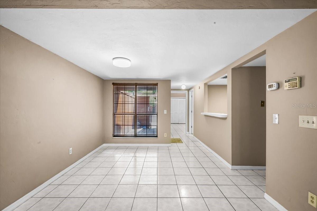 5864 SW 8TH PL, GAINESVILLE, FL, 32607