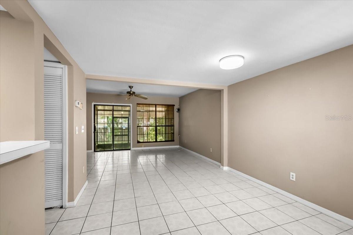 5864 SW 8TH PL, GAINESVILLE, FL, 32607