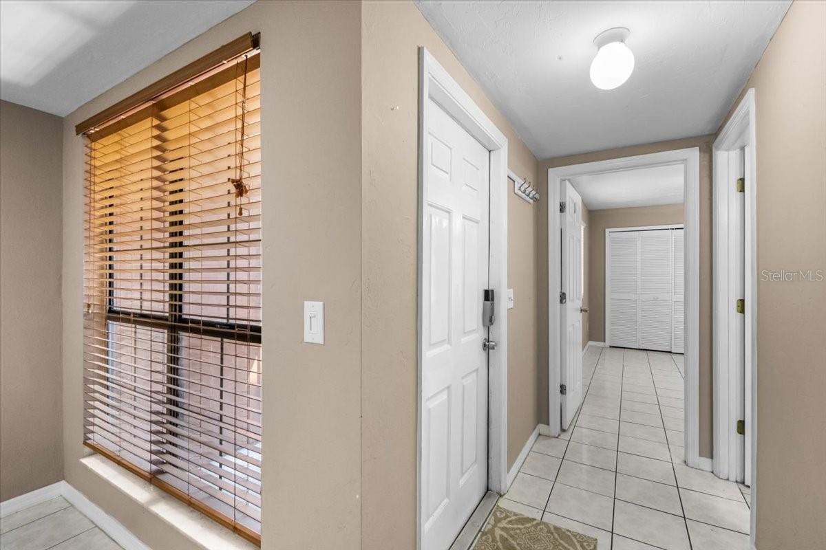 5864 SW 8TH PL, GAINESVILLE, FL, 32607