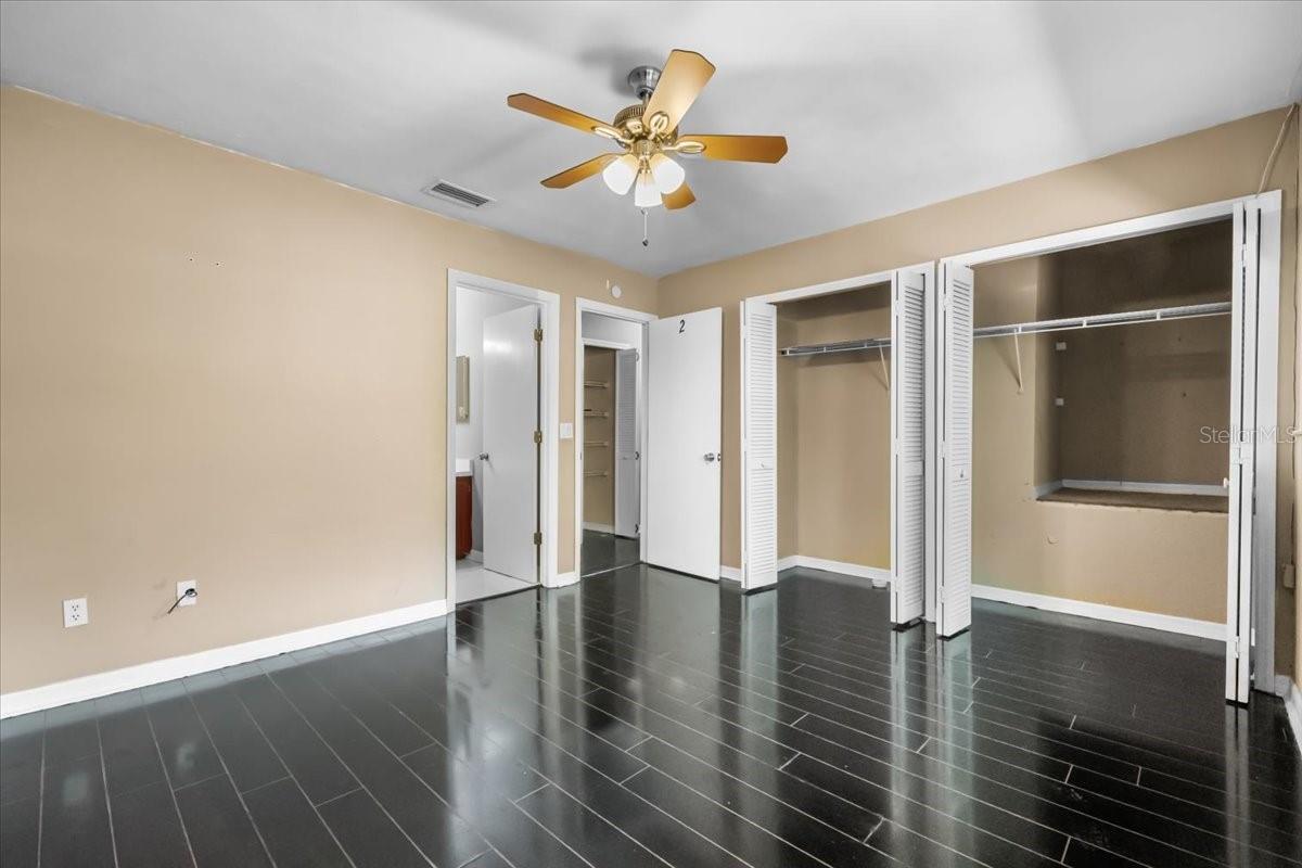 5864 SW 8TH PL, GAINESVILLE, FL, 32607