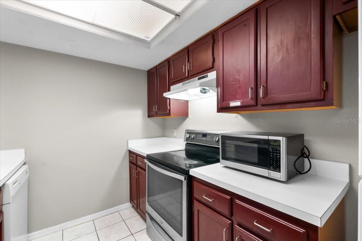5864 SW 8TH PL, GAINESVILLE, FL, 32607