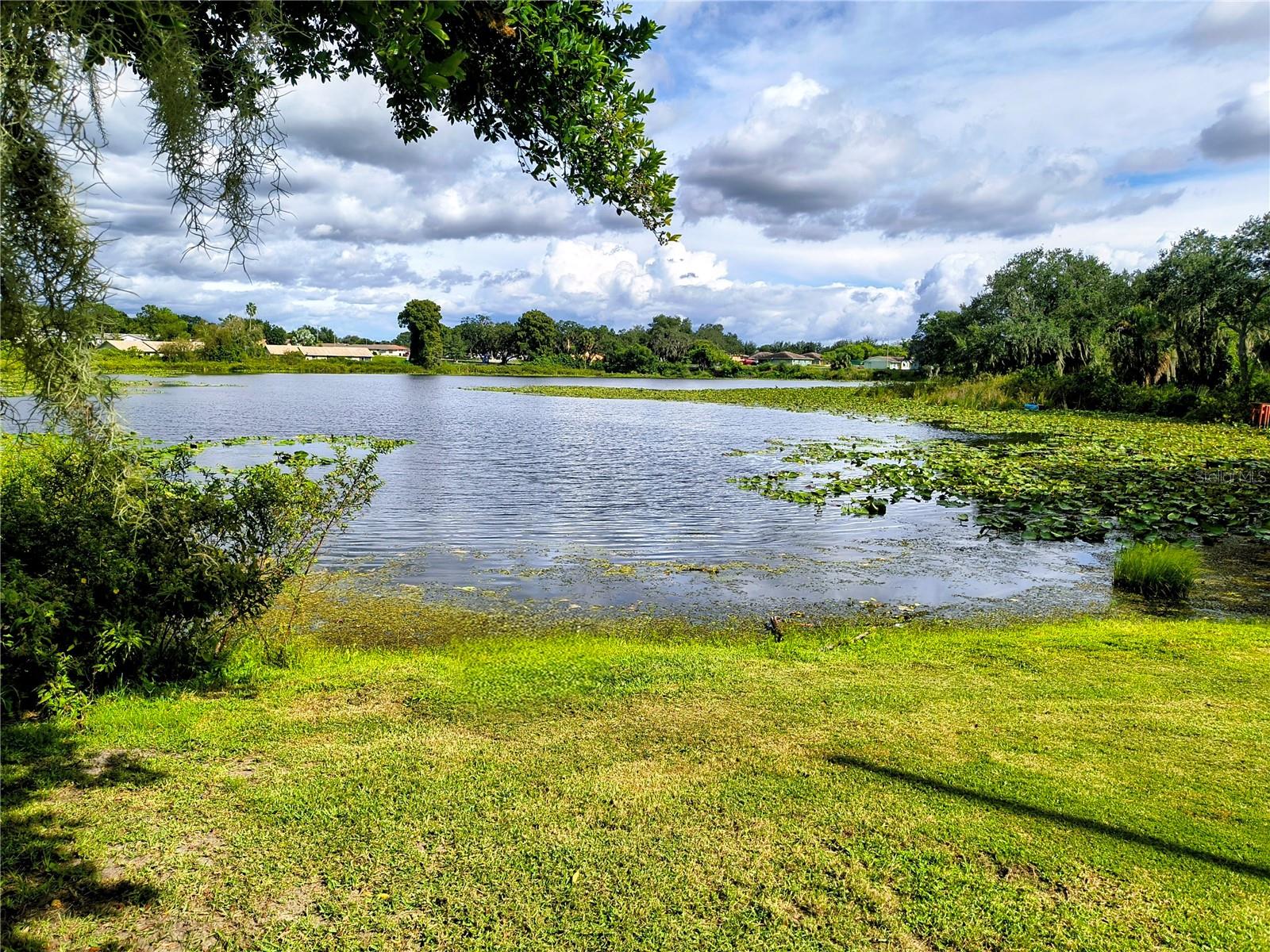 1070 LAKE ARIANA BLVD, AUBURNDALE, FL, 33823