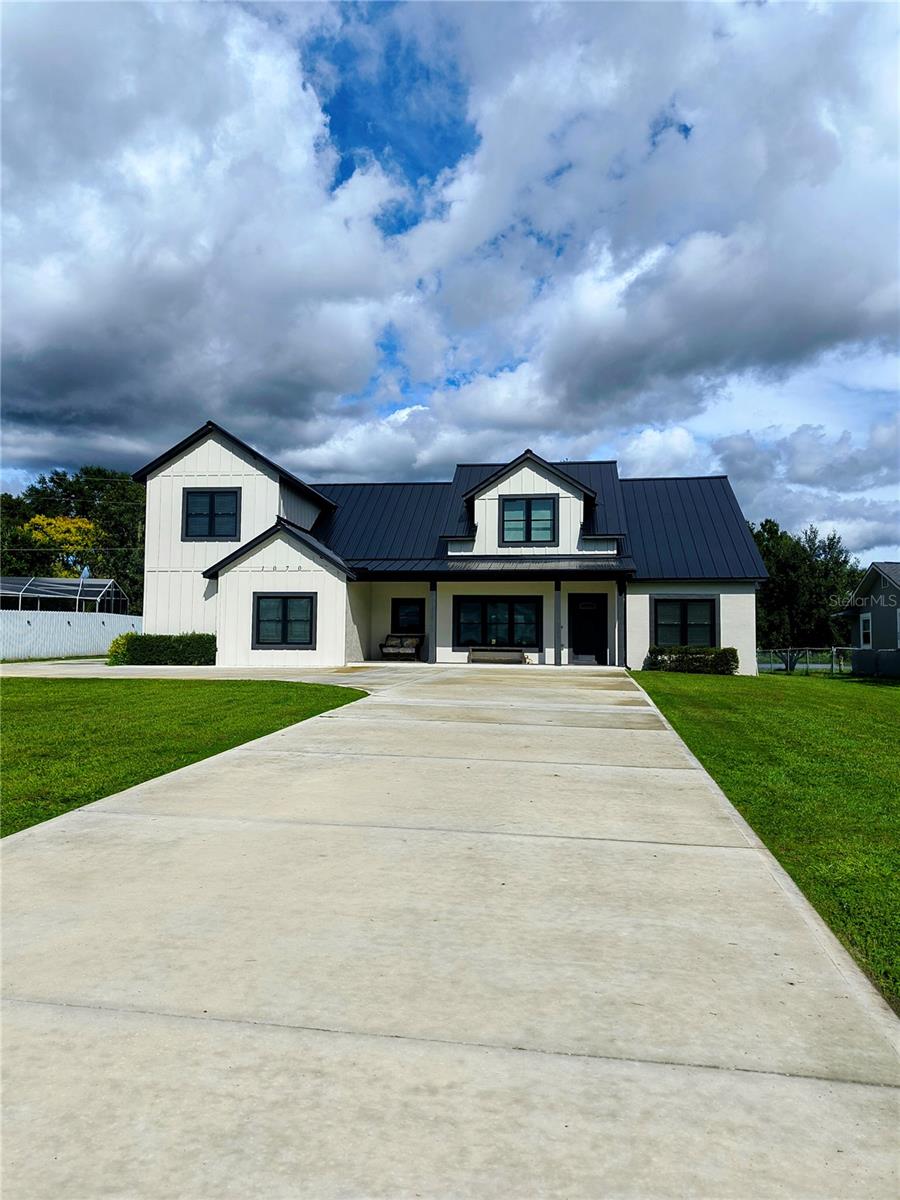 1070 LAKE ARIANA BLVD, AUBURNDALE, FL, 33823