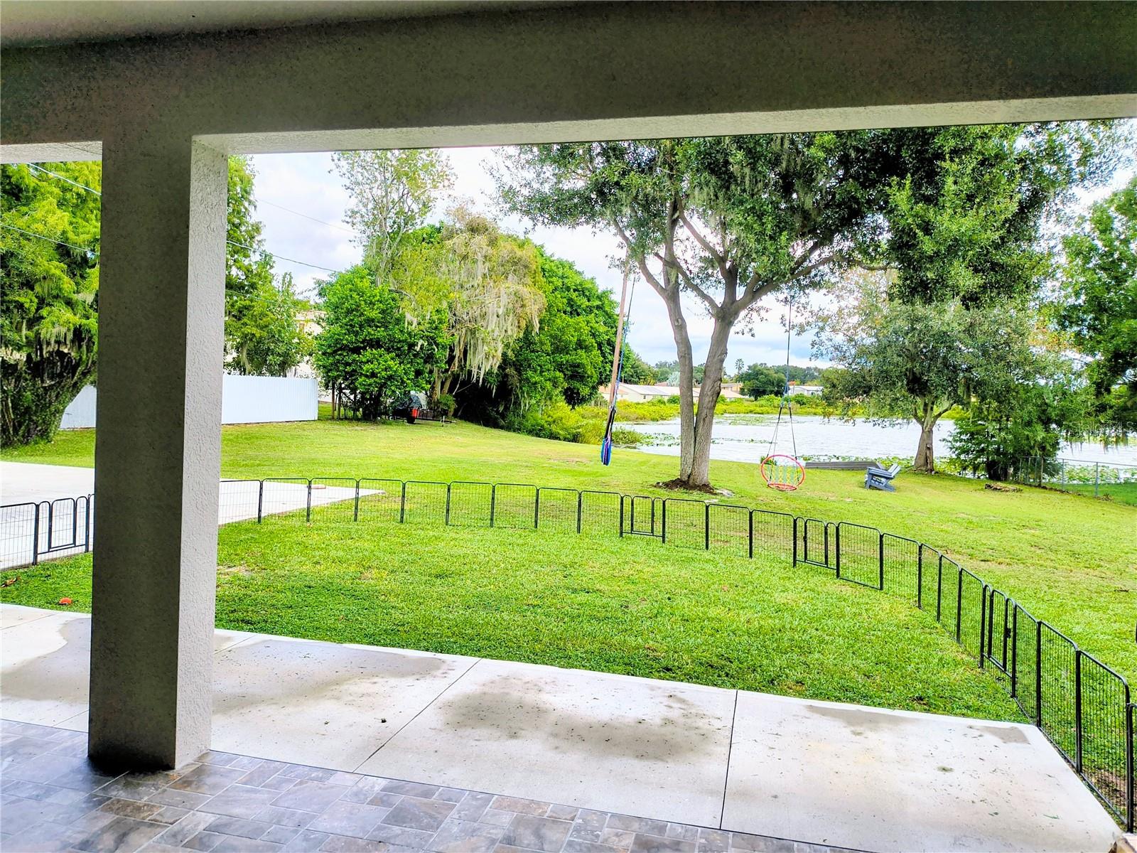 1070 LAKE ARIANA BLVD, AUBURNDALE, FL, 33823