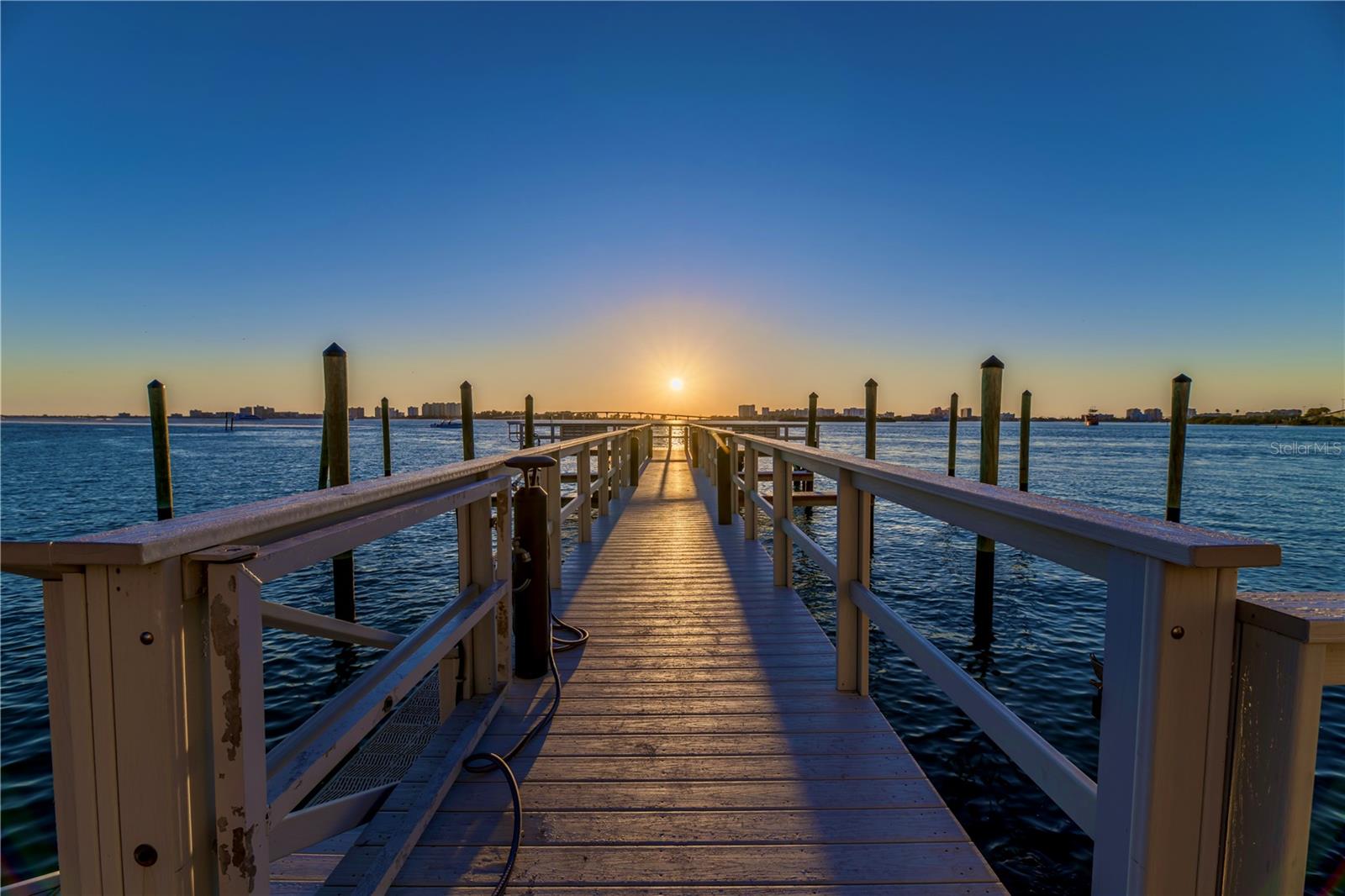 Private Fishing Pier & Cleaning Station