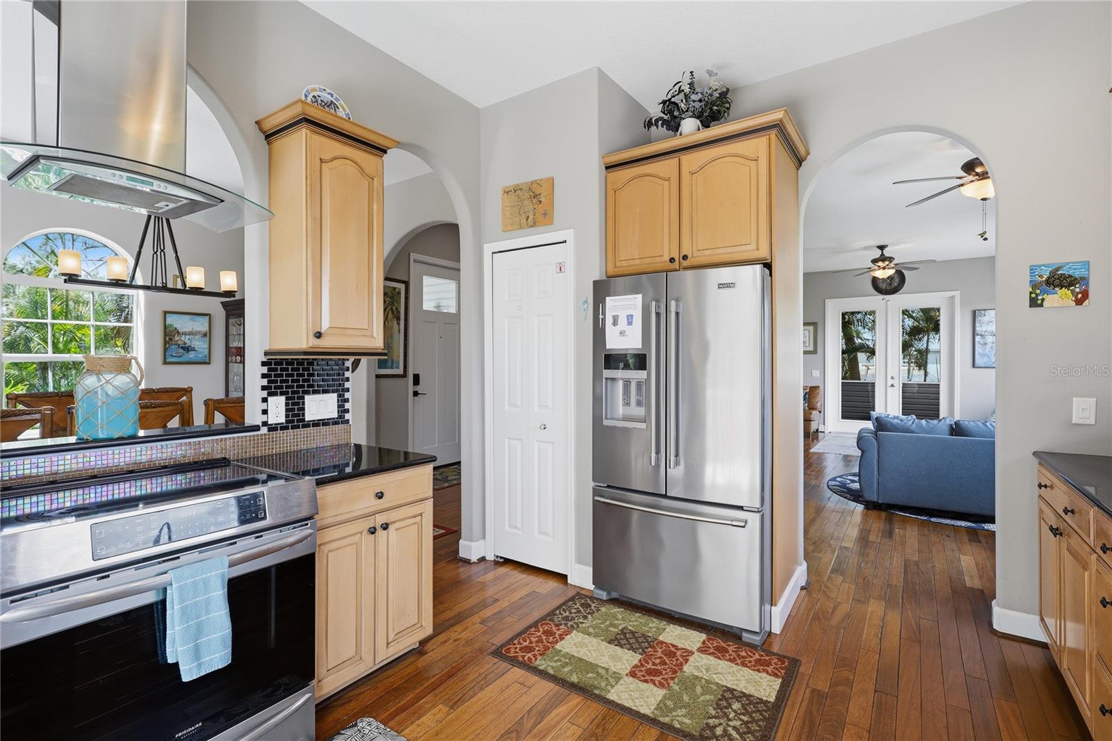 28 MICHIANA DR, TERRA CEIA, FL, 34250