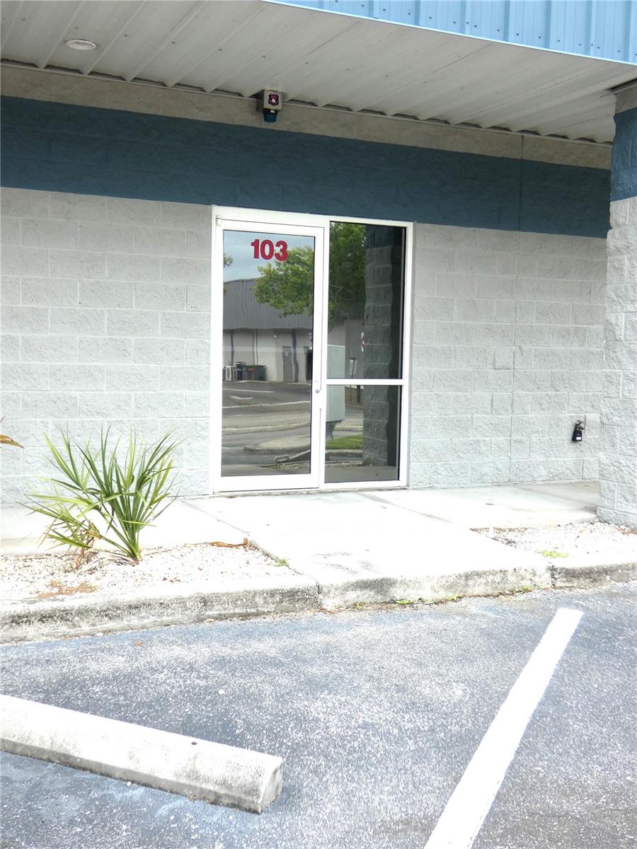1882 PORTER LAKE DR #103, SARASOTA, FL, 34240