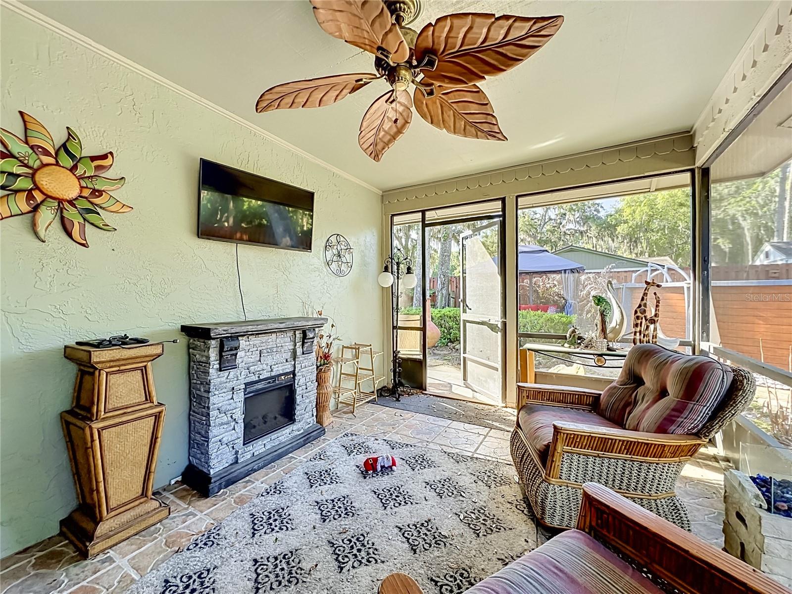 27 BLACK HAWK PL, PALM COAST, FL, 32137