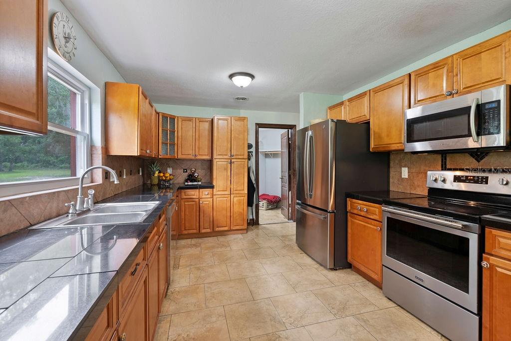 13003 S BETTY PT, FLORAL CITY, FL, 34436