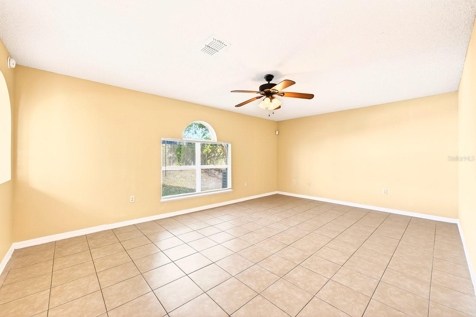 274 CURTIS AVE, GROVELAND, FL, 34736