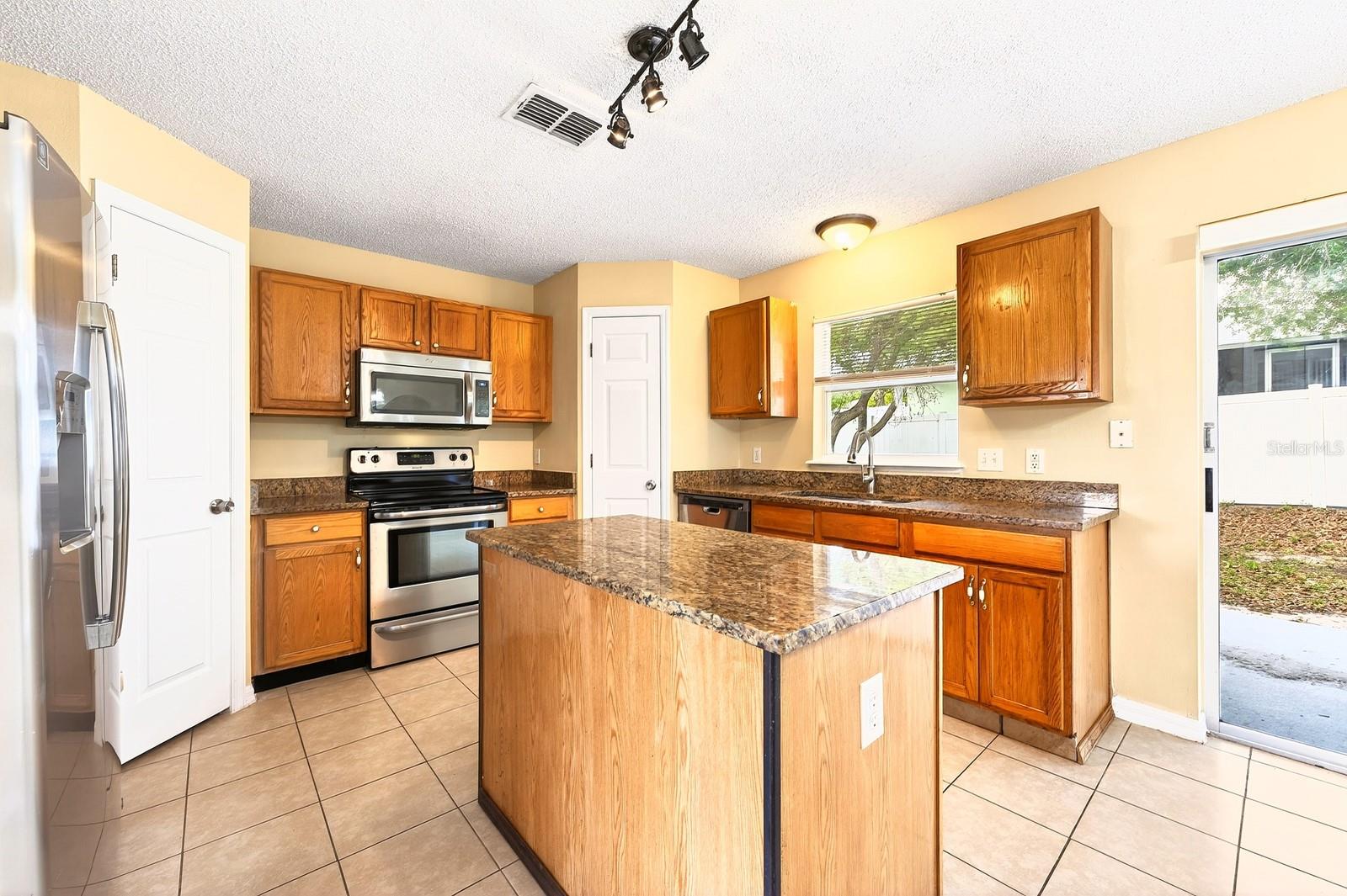 274 CURTIS AVE, GROVELAND, FL, 34736