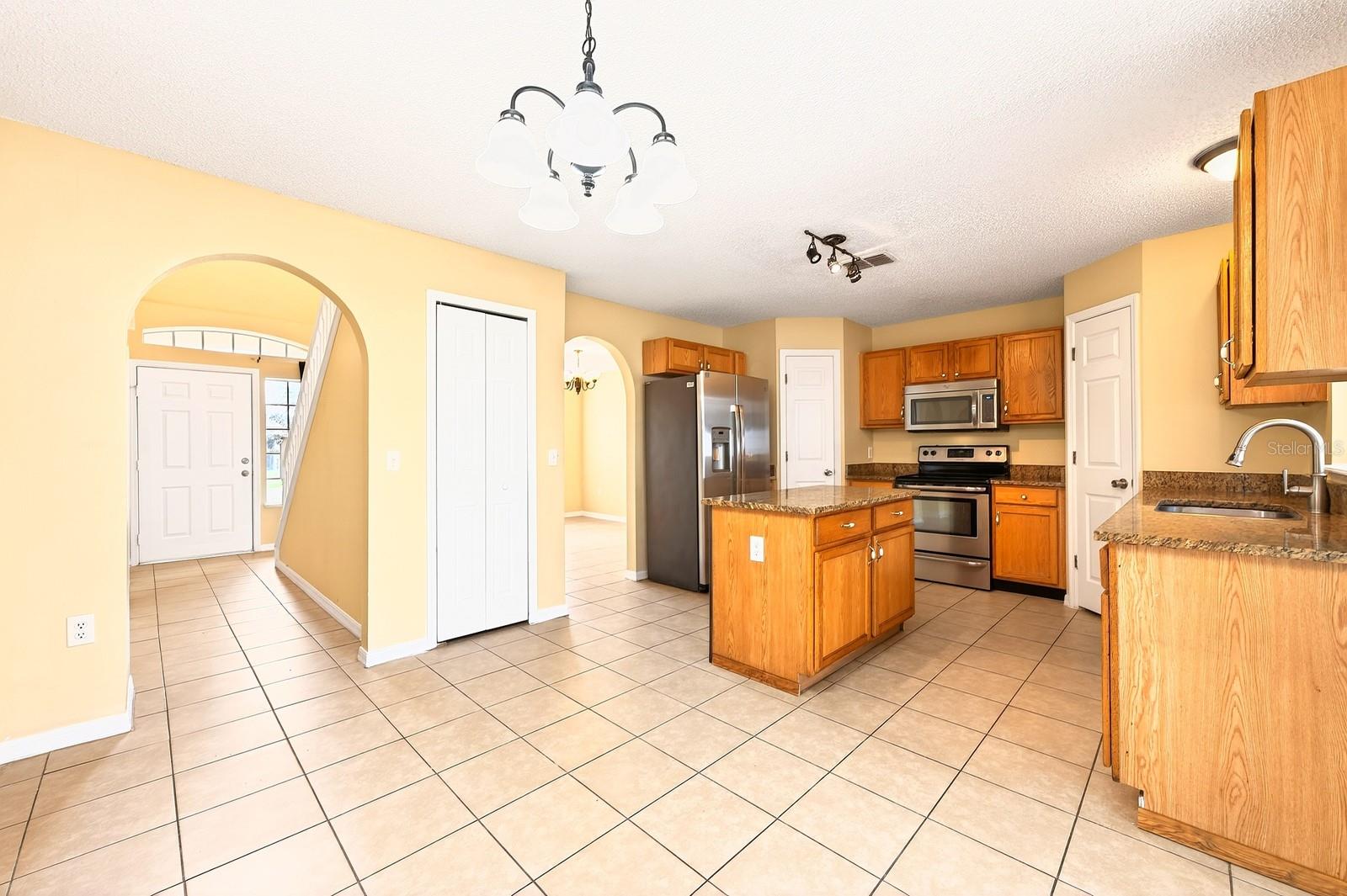 274 CURTIS AVE, GROVELAND, FL, 34736