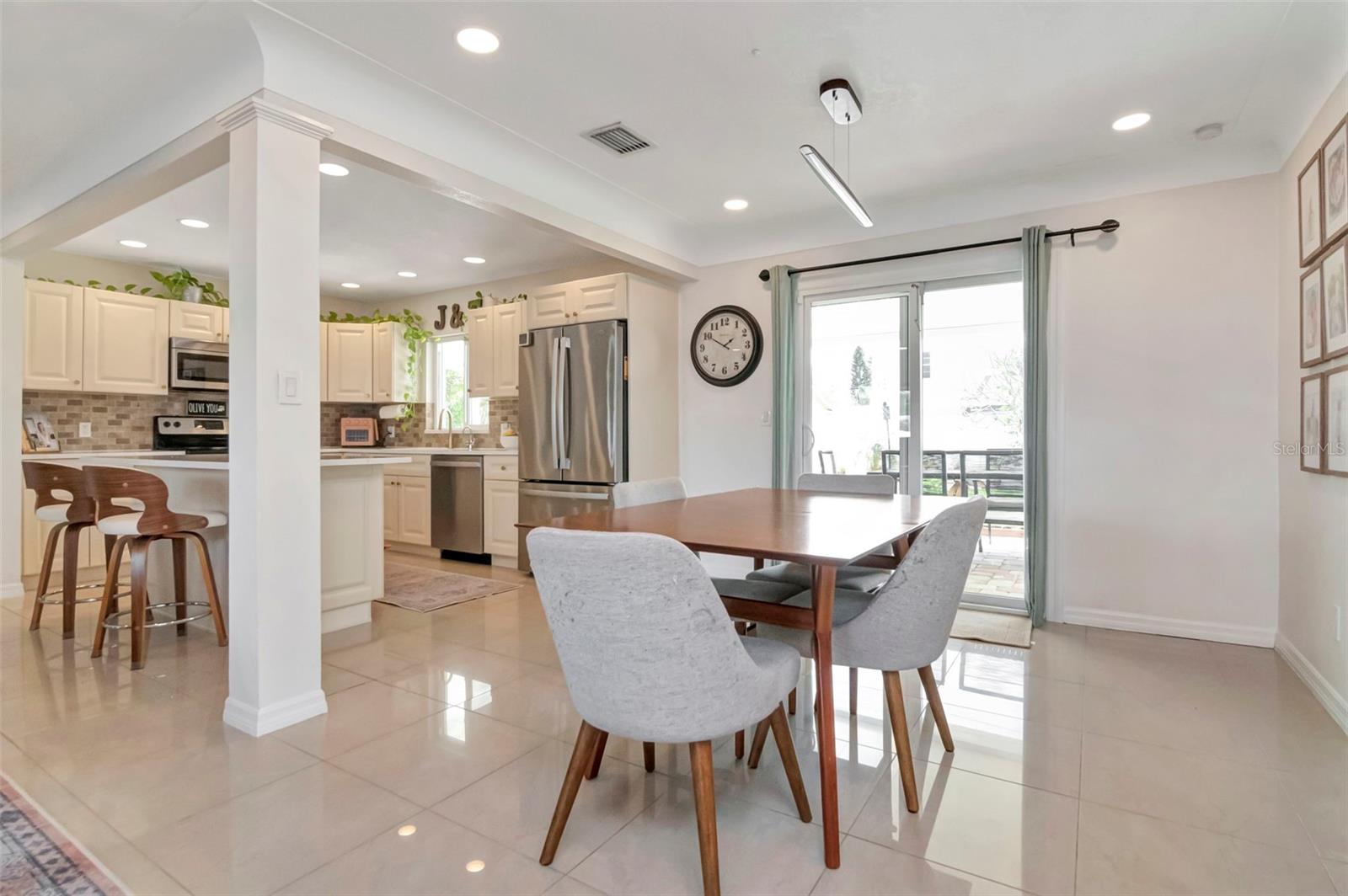 6468 17TH TER N, ST PETERSBURG, FL, 33710