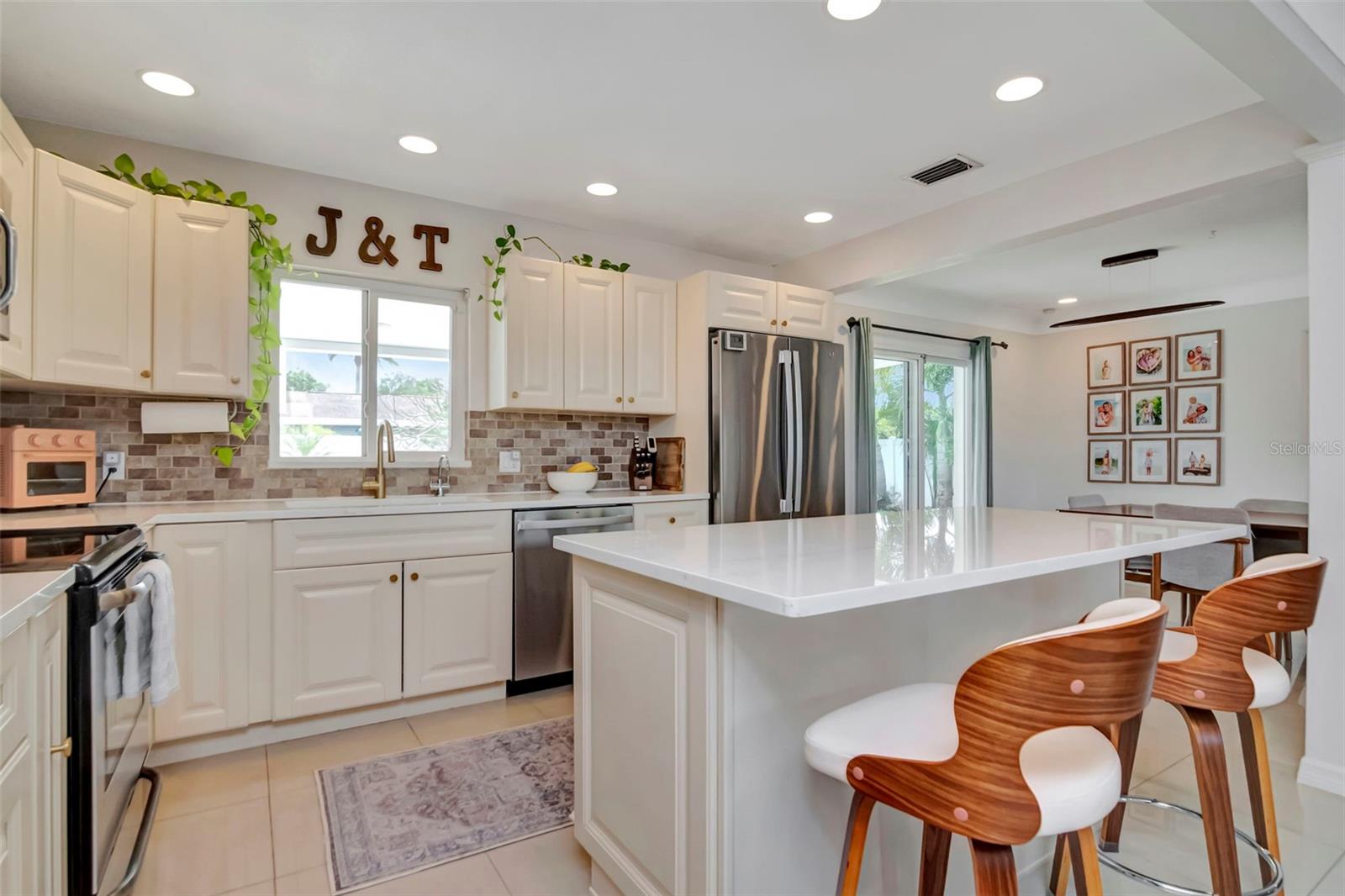 6468 17TH TER N, ST PETERSBURG, FL, 33710