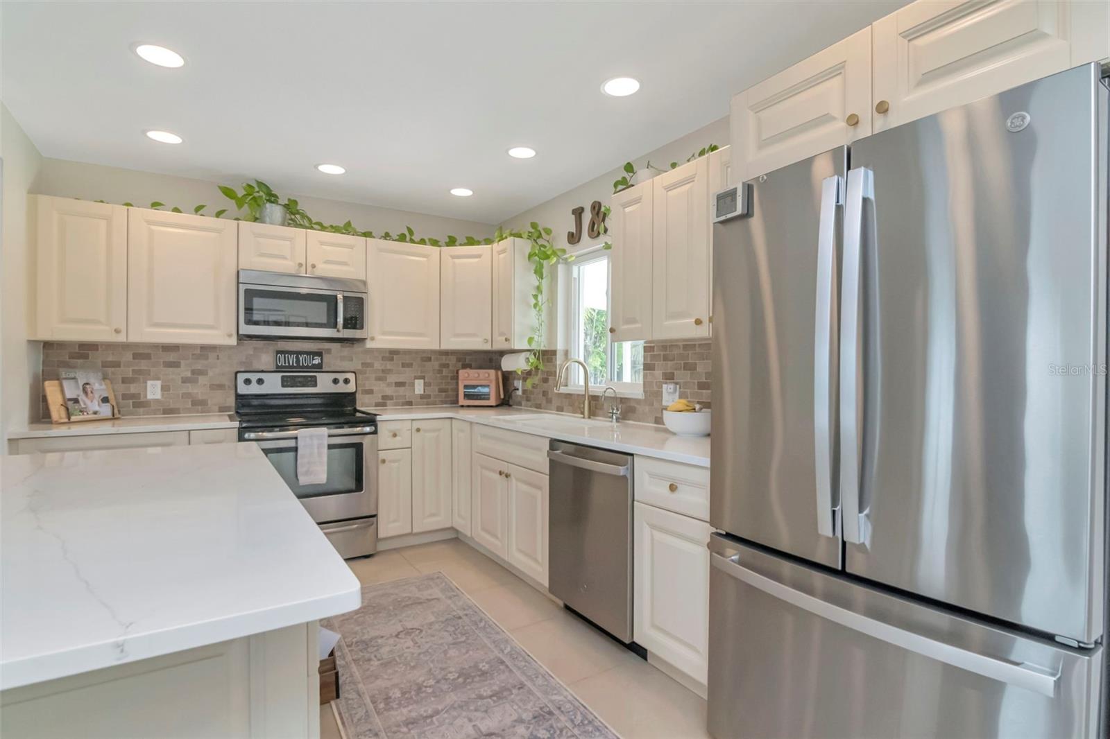6468 17TH TER N, ST PETERSBURG, FL, 33710
