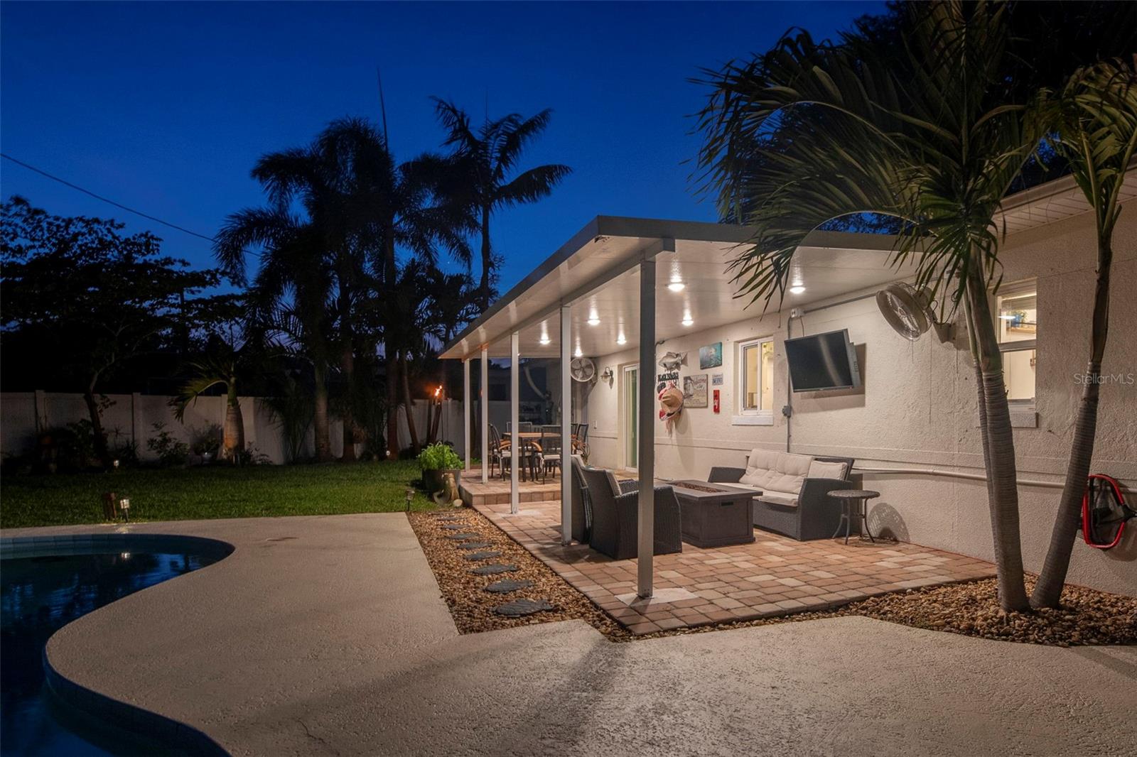 6468 17TH TER N, ST PETERSBURG, FL, 33710