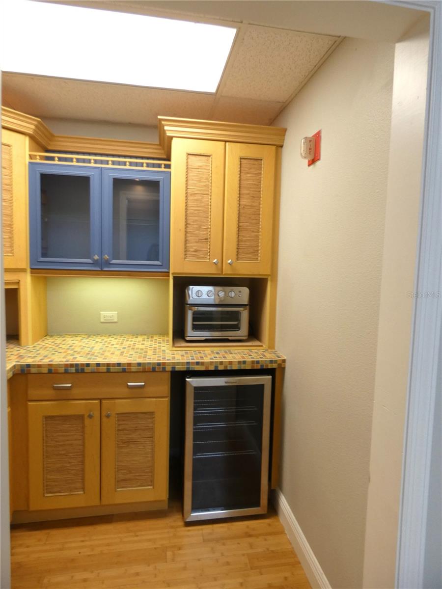 1882 PORTER LAKE DR #106, SARASOTA, FL, 34240