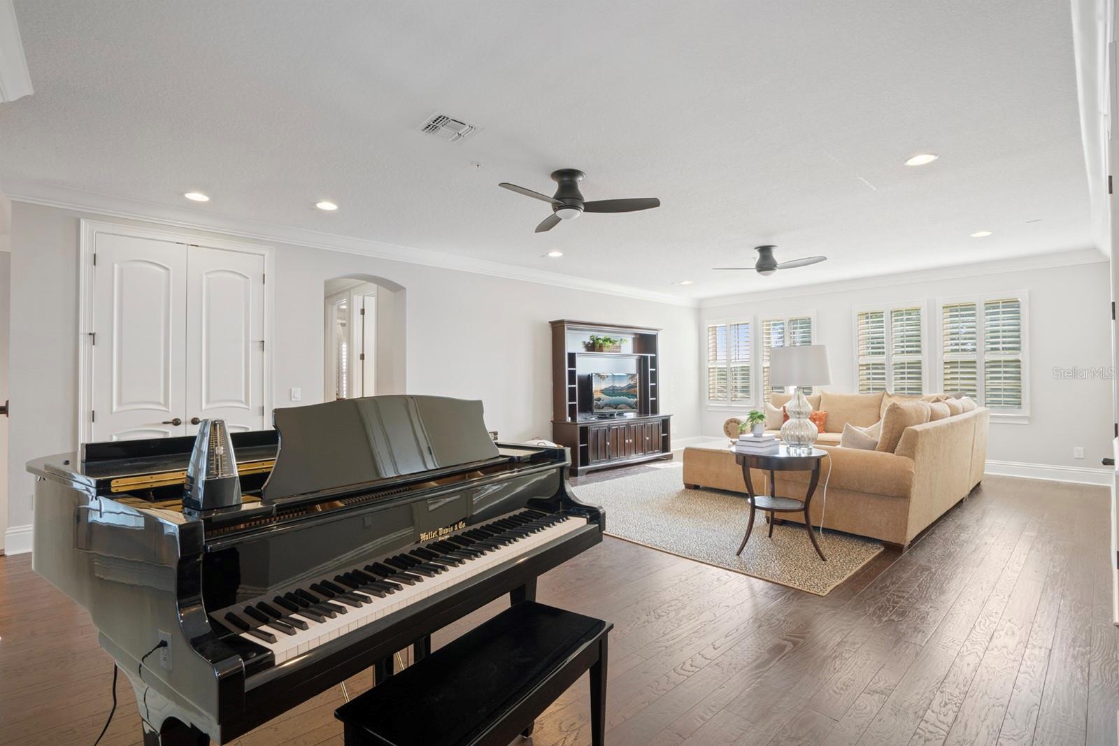 1735 FOSS AVE, ORLANDO, FL, 32814