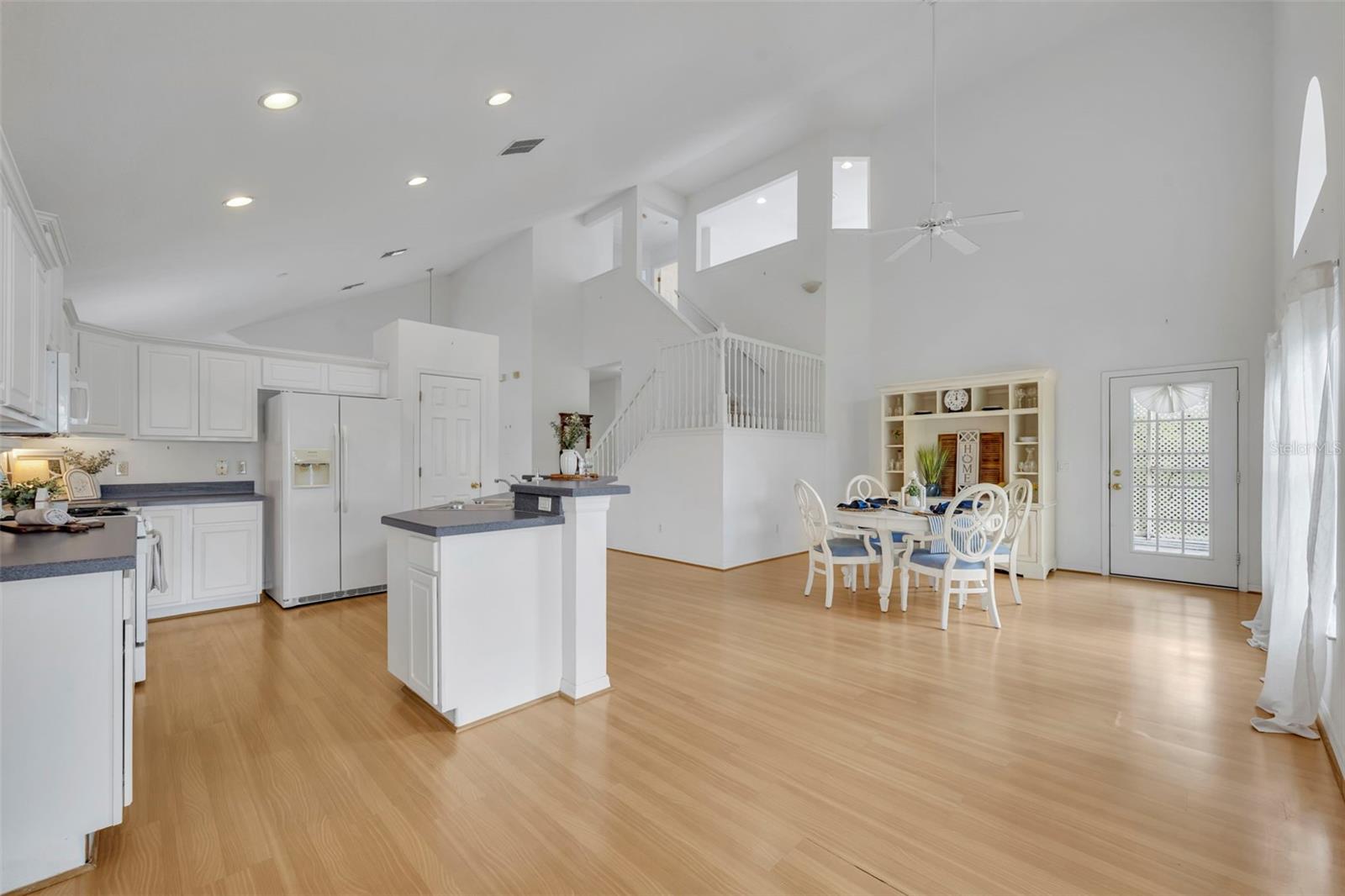 1656 ANNA CATHERINE DR, ORLANDO, FL, 32828