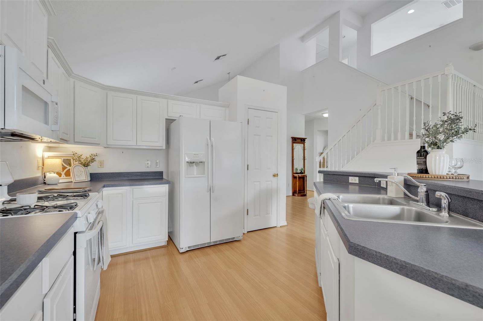 1656 ANNA CATHERINE DR, ORLANDO, FL, 32828