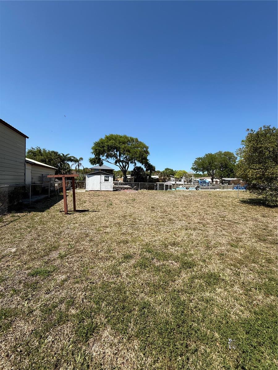 160 GARY AVE, OAK HILL, FL, 32759