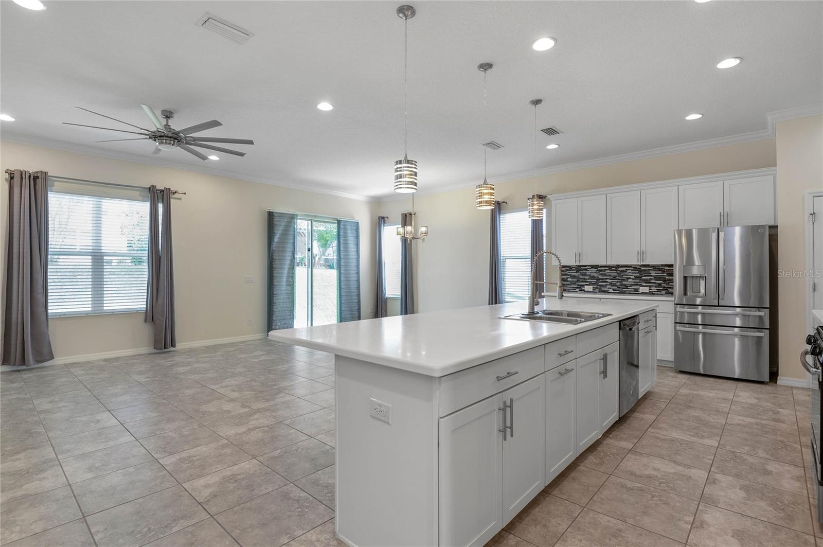 989 MAYPOLE DR, APOPKA, FL, 32703