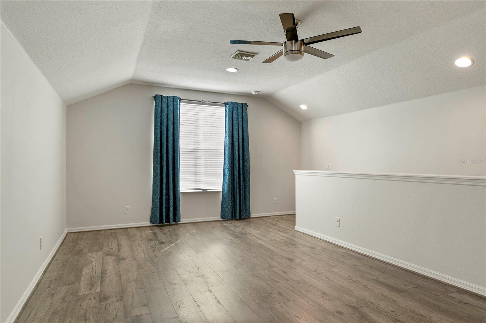 989 MAYPOLE DR, APOPKA, FL, 32703