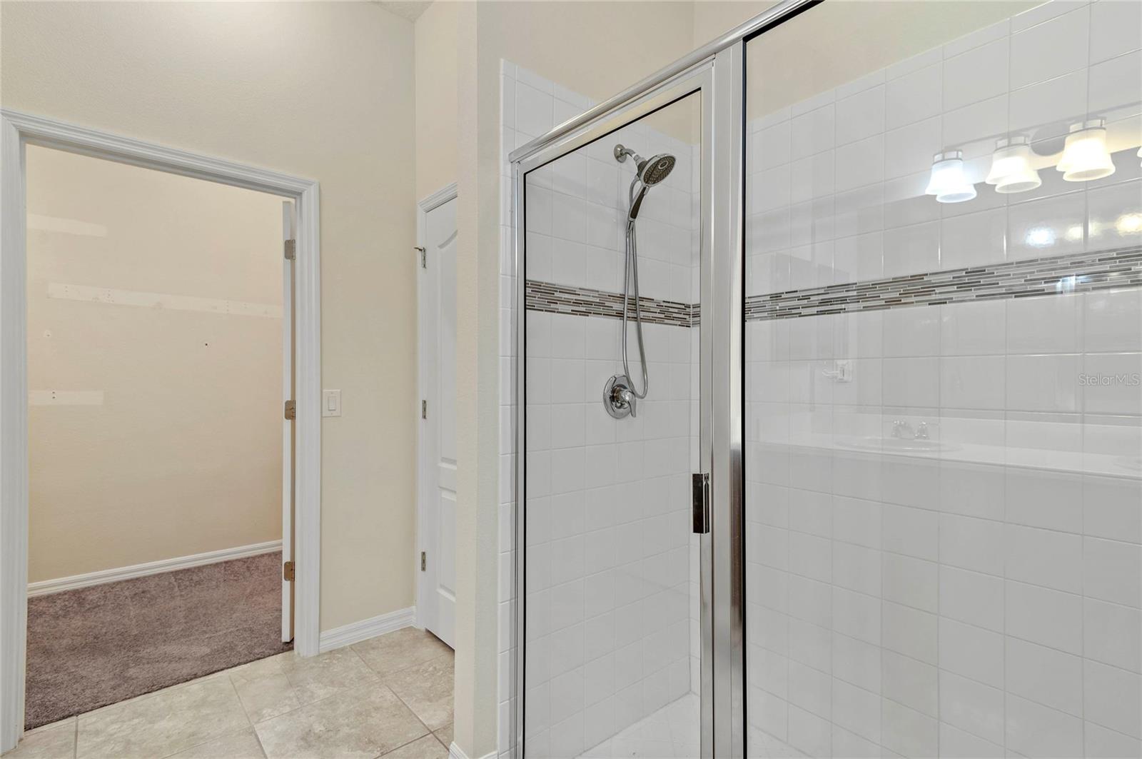 989 MAYPOLE DR, APOPKA, FL, 32703