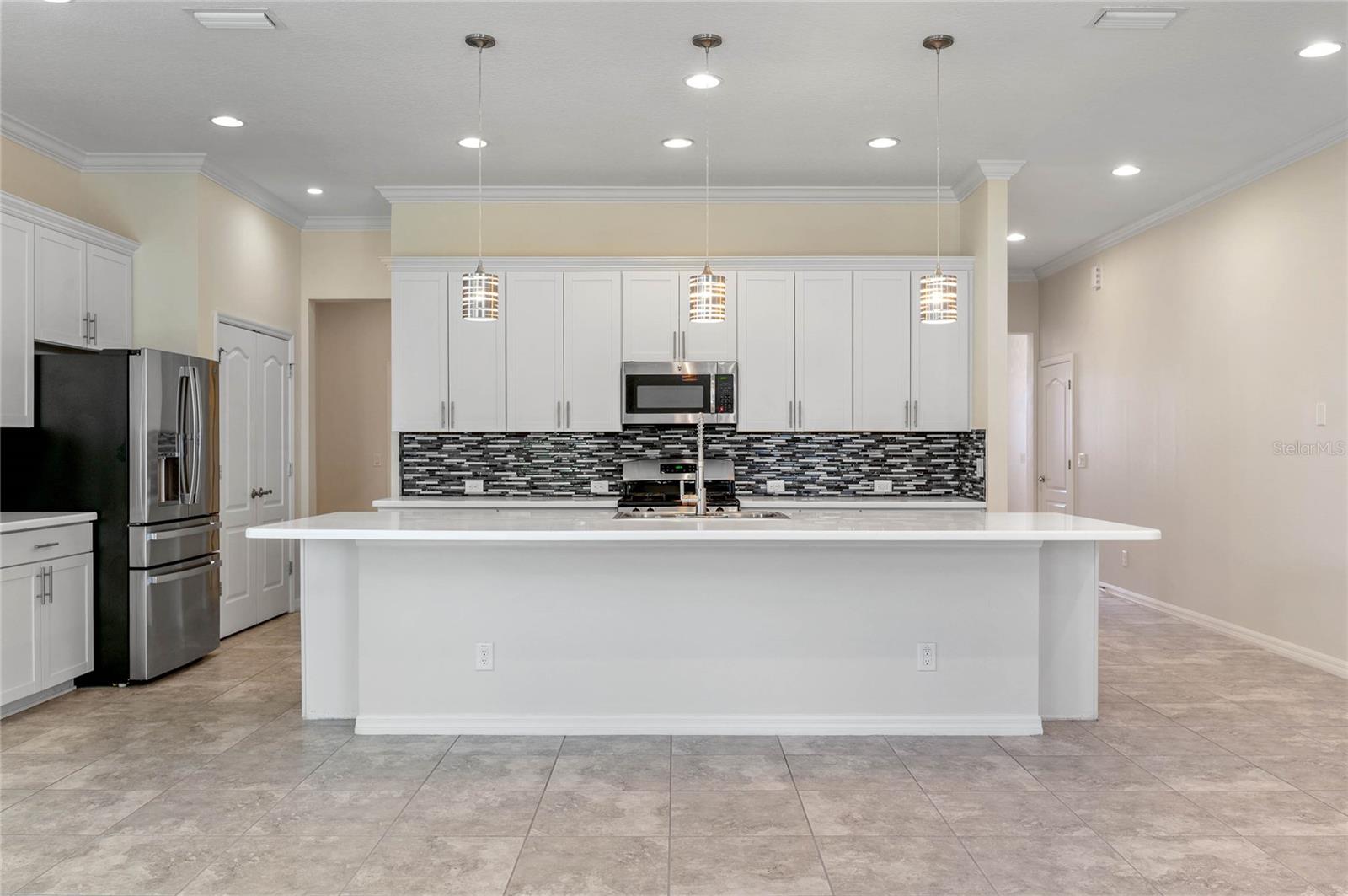 989 MAYPOLE DR, APOPKA, FL, 32703